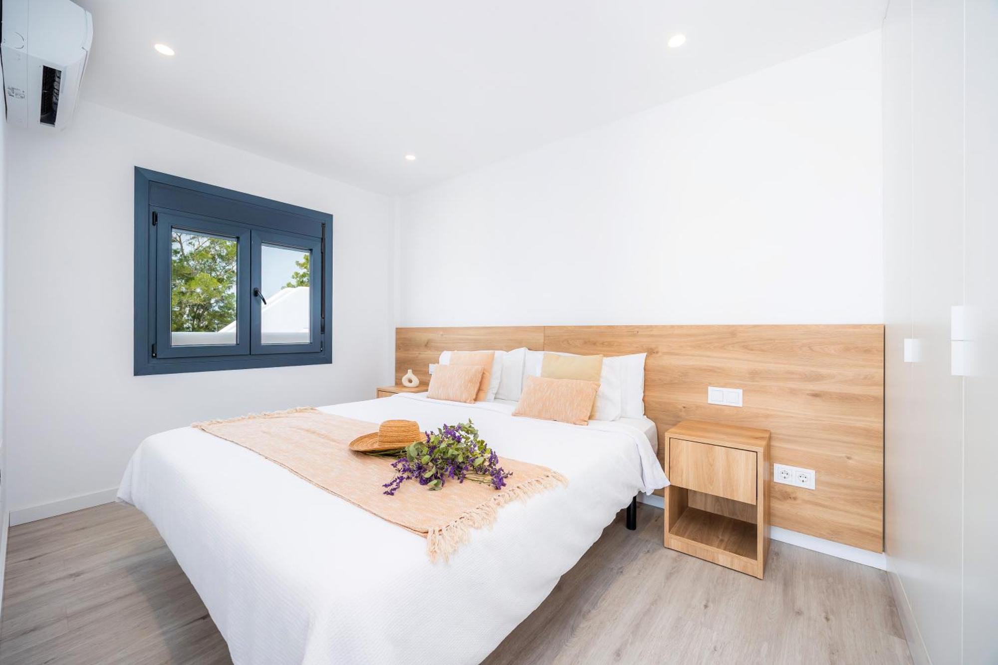 White Suites 3 Кала де Ор Экстерьер фото
